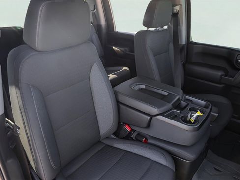 Used 2024 Chevrolet Silverado 2500 Custom w/ Custom Value Package image 24