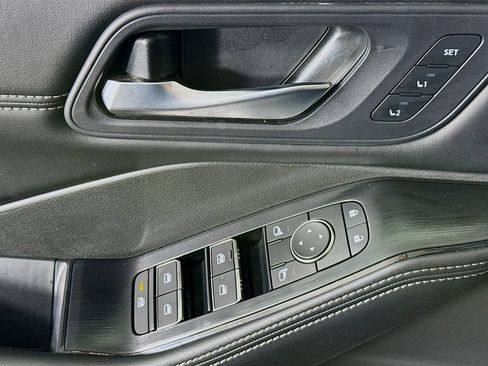 Certified 2023 Nissan Rogue SL FWD image 23