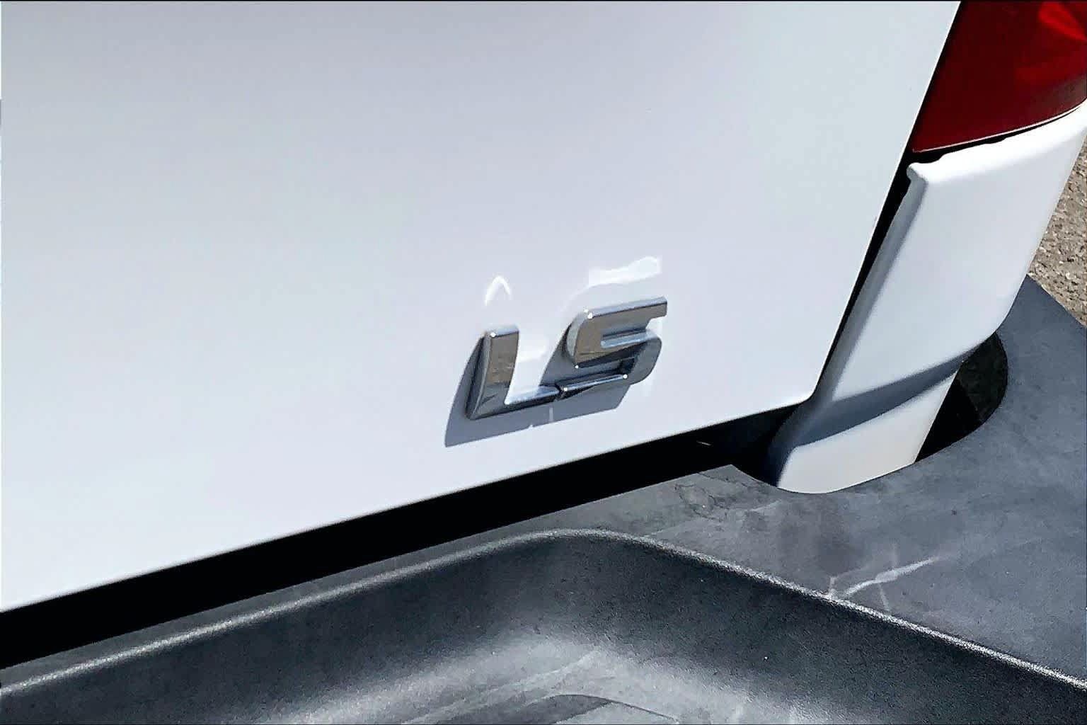 Used 2013 Chevrolet Silverado 2500 W/T RWD image 9