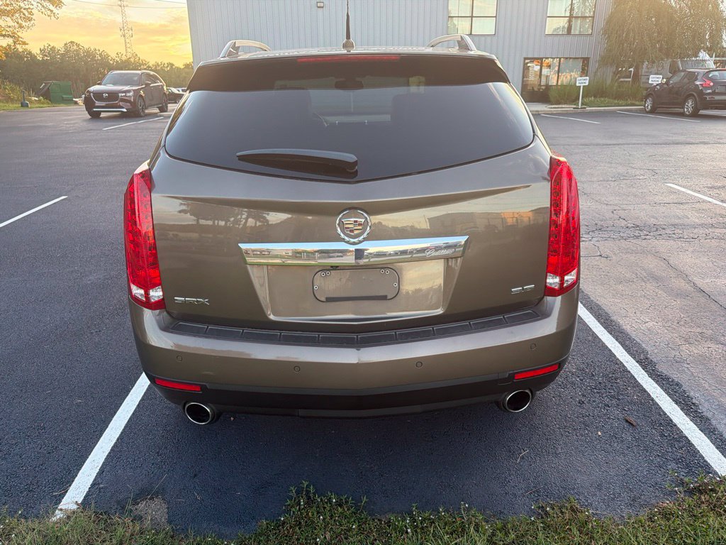 Used 2014 Cadillac SRX Luxury FWD image 4