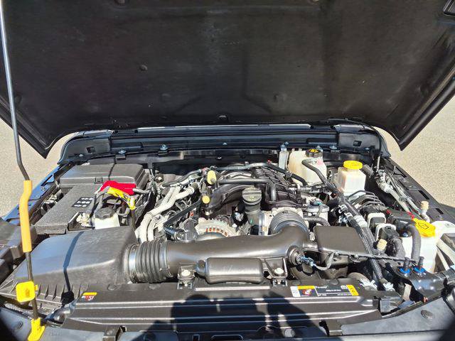 Certified 2023 Jeep Gladiator Sport AWD/4WD image 23