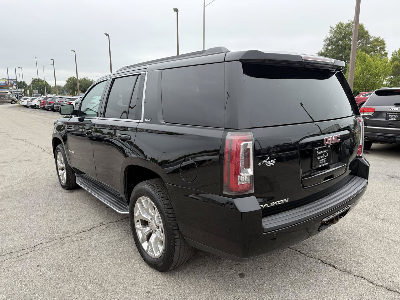 Used 2015 GMC Yukon SLT w/ Open Road Package AWD/4WD image 5