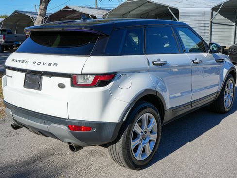 Used 2016 Land Rover Range Rover Evoque SE Premium image 8