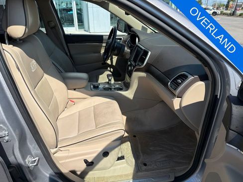 Used 2015 Jeep Grand Cherokee Overland AWD/4WD image 7