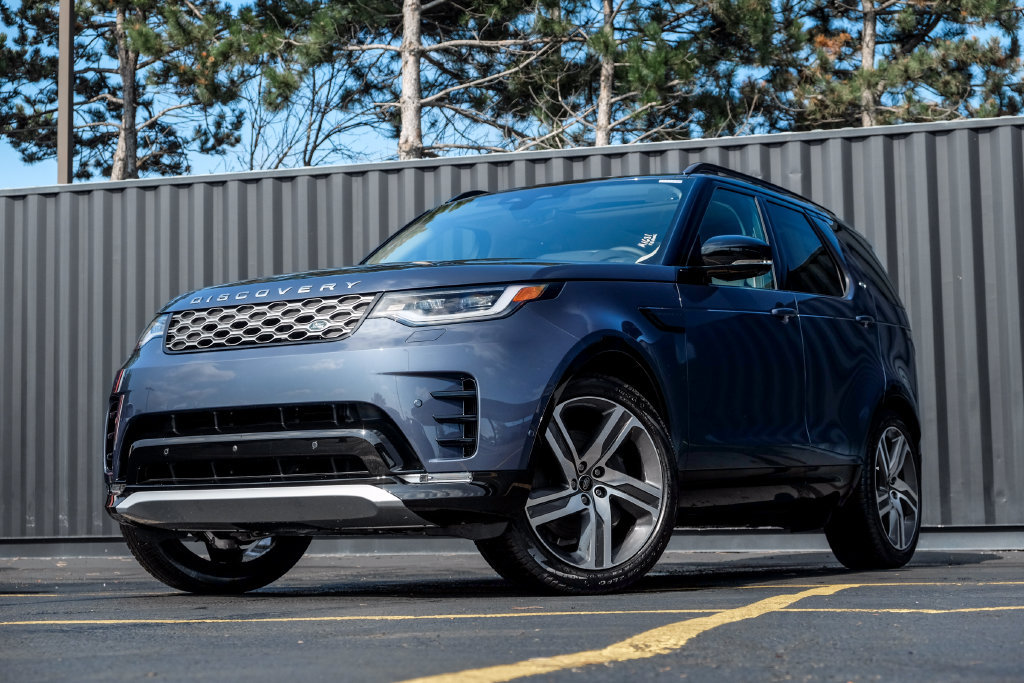New 2026 Land Rover Discovery Limited Edition AWD/4WD image 1