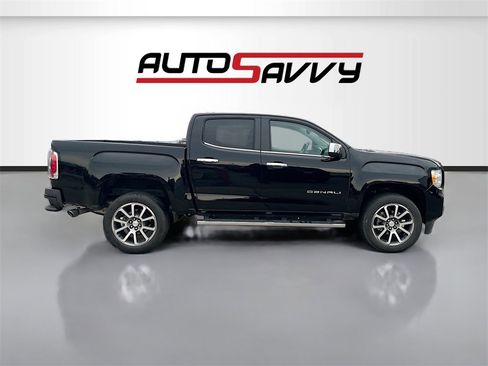 Used 2022 GMC Canyon Denali image 8