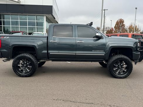 Used 2018 Chevrolet Silverado 1500 LTZ Z71 w/ LTZ Plus Package image 3