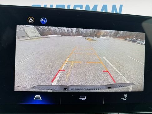 Used 2024 Chevrolet Colorado W/T w/ Safety Package image 17