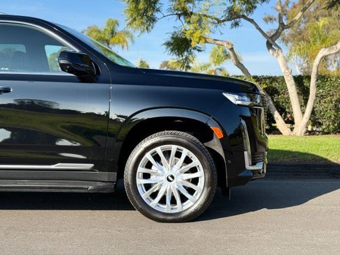 Used 2024 Cadillac Escalade Premium Luxury w/ LPO, Floor Liner Package image 9