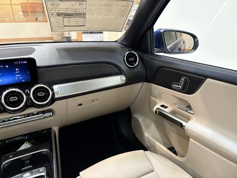 New 2026 Mercedes-Benz GLB 250 image 14