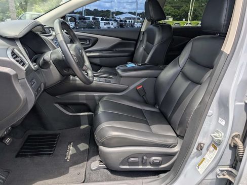 Used 2022 Nissan Murano SV w/ SV Midnight Edition Package FWD image 16
