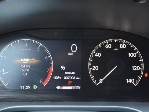 Used 2025 Honda HR-V Sport image 23