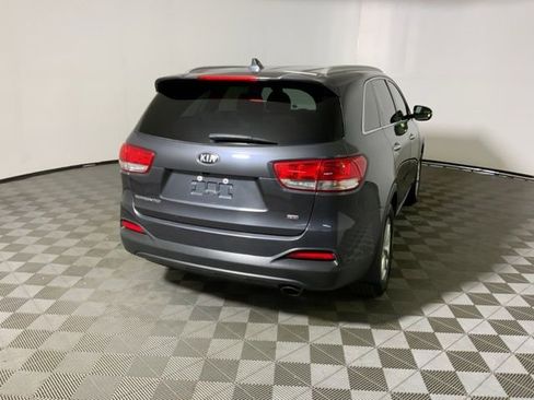 Used 2018 Kia Sorento AWD image 7