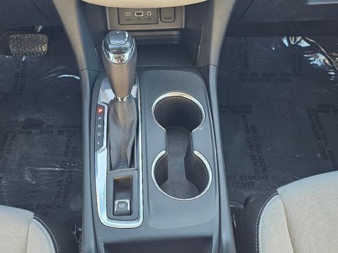 Used 2019 Chevrolet Equinox LT image 14