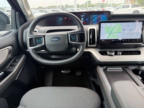 Certified 2025 Ford Expedition Max Active AWD/4WD image 21