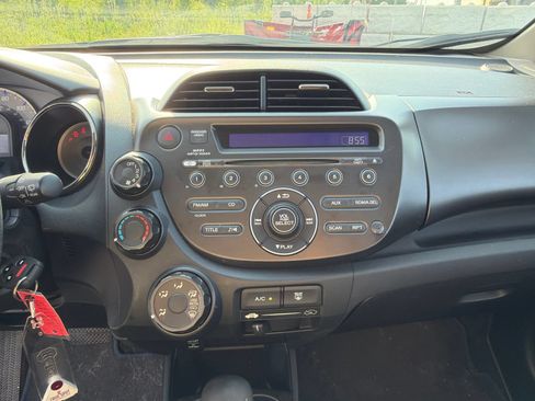 Used 2013 Honda Fit Sport image 14