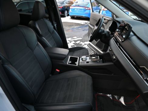 Used 2024 Mitsubishi Outlander Ralliart image 22