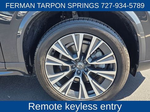 Used 2021 Volvo XC90 T6 Momentum w/ Protection Package Premier AWD/4WD image 12