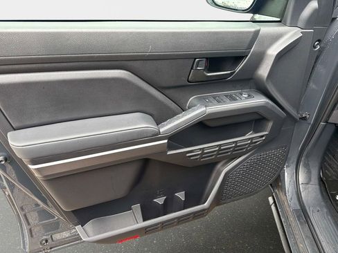 Used 2024 Toyota Tacoma TRD Sport w/ TRD Sport Upgrade Package image 46