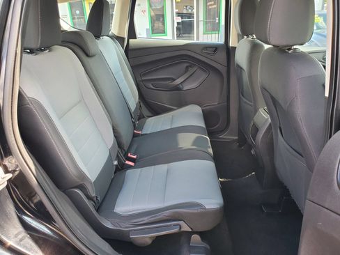 Used 2017 Ford Escape S FWD image 22