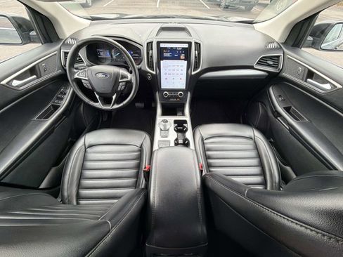 Used 2022 Ford Edge SEL image 2