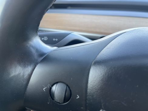 Used 2018 Tesla Model 3 Long Range image 13