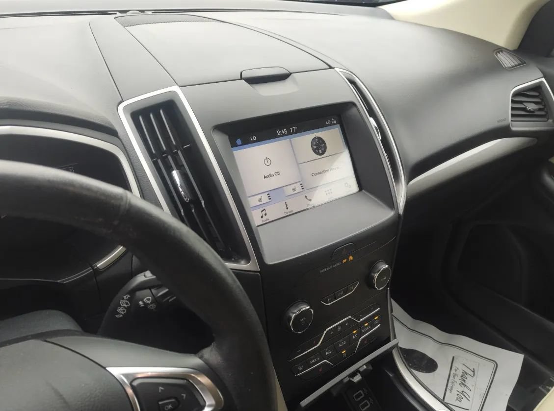 Used 2019 Ford Edge SEL w/ Equipment Group 201A FWD image 6
