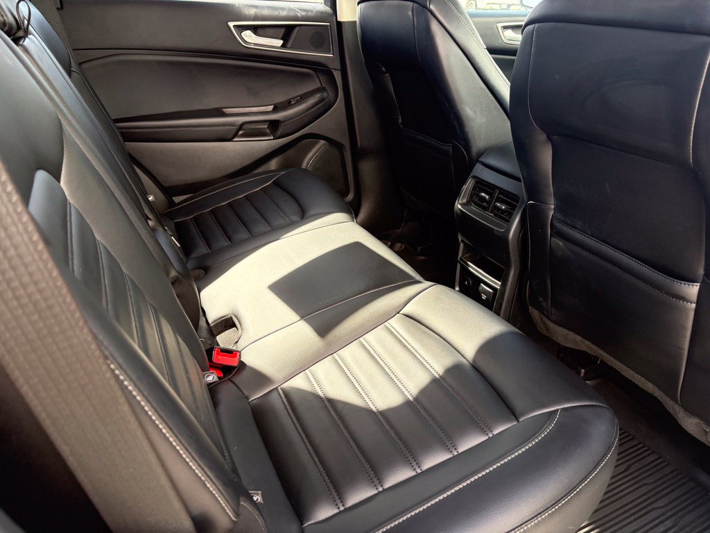 Used 2023 Ford Edge SEL w/ Convenience Package AWD/4WD image 9