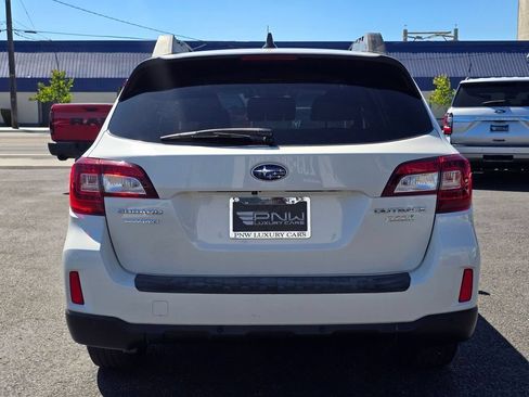 Used 2017 Subaru Outback 2.5i Limited AWD/4WD image 7