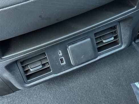 Used 2024 GMC Sierra 1500 SLT image 44