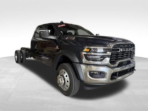 New 2026 RAM 5500 Tradesman w/ Chrome Appearance Group AWD/4WD image 4