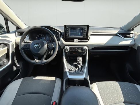Used 2022 Toyota RAV4 XLE AWD/4WD image 20