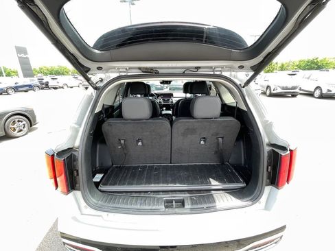 Certified 2023 Kia Sorento SX FWD image 9