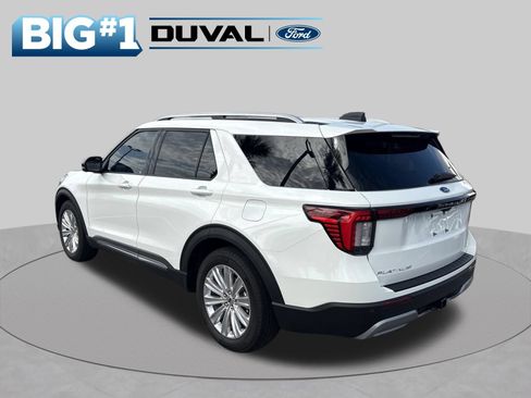 Used 2025 Ford Explorer Platinum RWD image 4