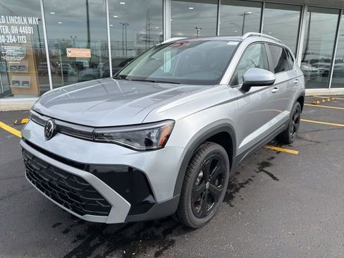 New 2025 Volkswagen Taos SEL AWD/4WD image 2