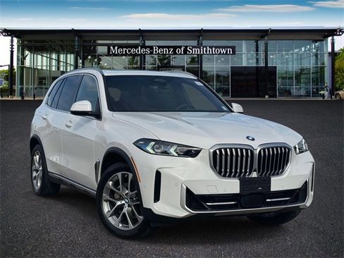 Used 2025 BMW X5 xDrive40i w/ Premium Package image 1