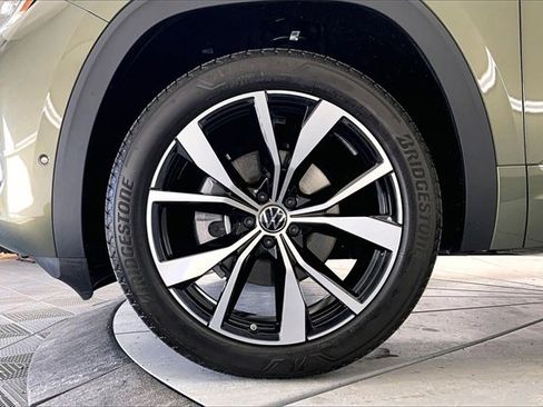 New 2026 Volkswagen Atlas SEL Premium R-Line image 12