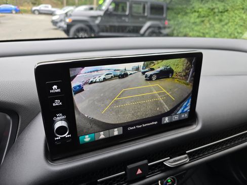 Certified 2024 Honda HR-V EX-L image 33