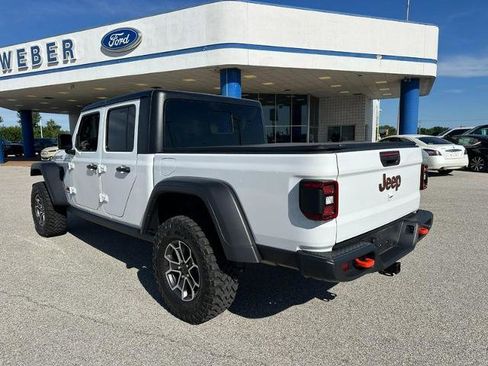 Used 2024 Jeep Gladiator Mojave w/ Technology Group image 3