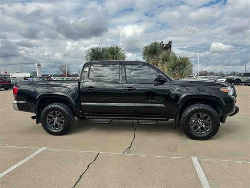 Used 2023 Toyota Tacoma SR5 image 4