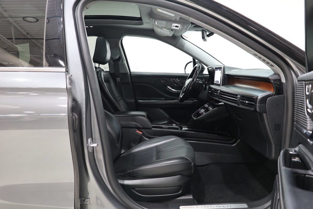 Used 2022 Lincoln Corsair Reserve AWD/4WD image 39