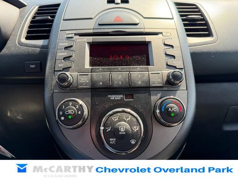 Used 2011 Kia Soul + FWD image 12