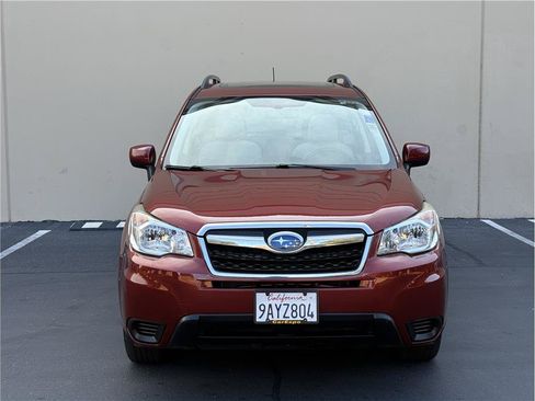 Used 2015 Subaru Forester 2.5i Premium w/ All-Weather Package AWD/4WD image 3
