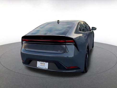 Used 2025 Toyota Prius LE image 14