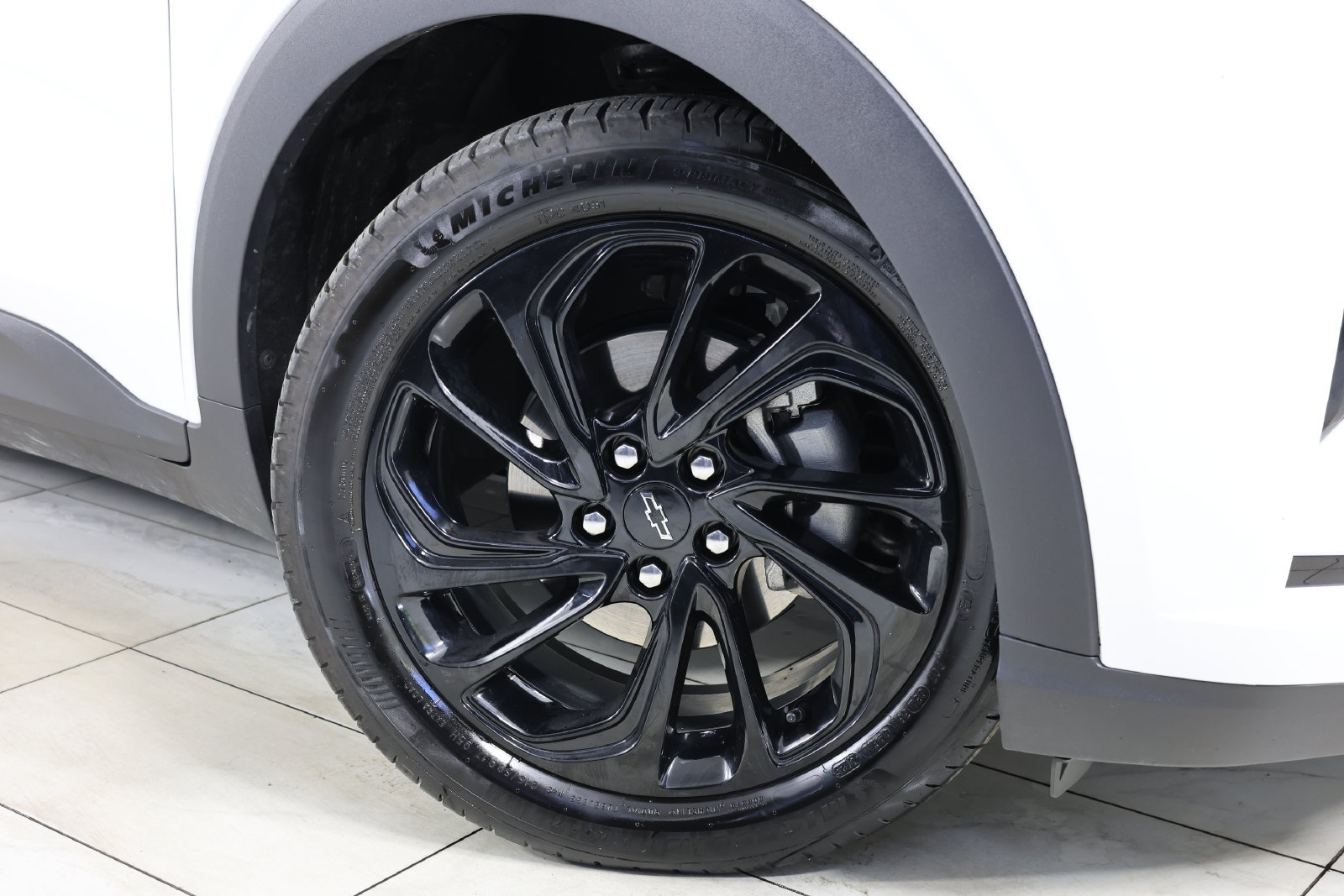 Used 2027 Chevrolet Bolt RS FWD image 13