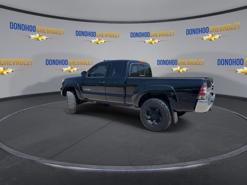 Used 2013 Toyota Tacoma 4x4 Access Cab V6 w/ SR5 Pkg image 9