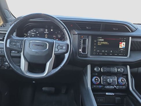 Used 2022 GMC Yukon Denali image 13