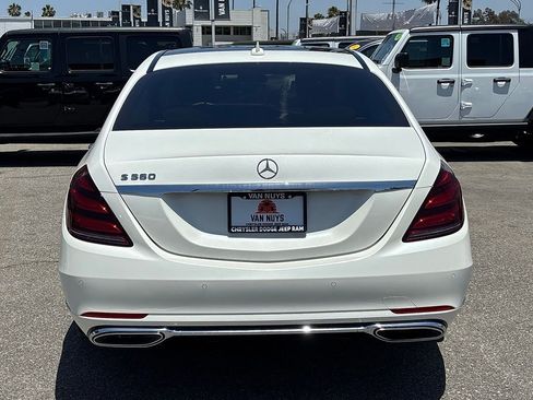 Used 2020 Mercedes-Benz S 560 Sedan image 4