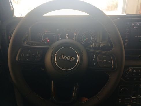 New 2026 Jeep Wrangler Unlimited Rubicon w/ Xtreme 35 Tire Package image 14