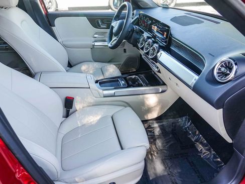 New 2026 Mercedes-Benz GLB 250 image 15